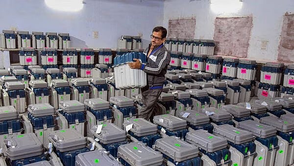 | PTI : Bypoll Results: BJP Leads In UP's Milkipur, DMK Hopes For Win In Tamil Nadu's Erode Seat